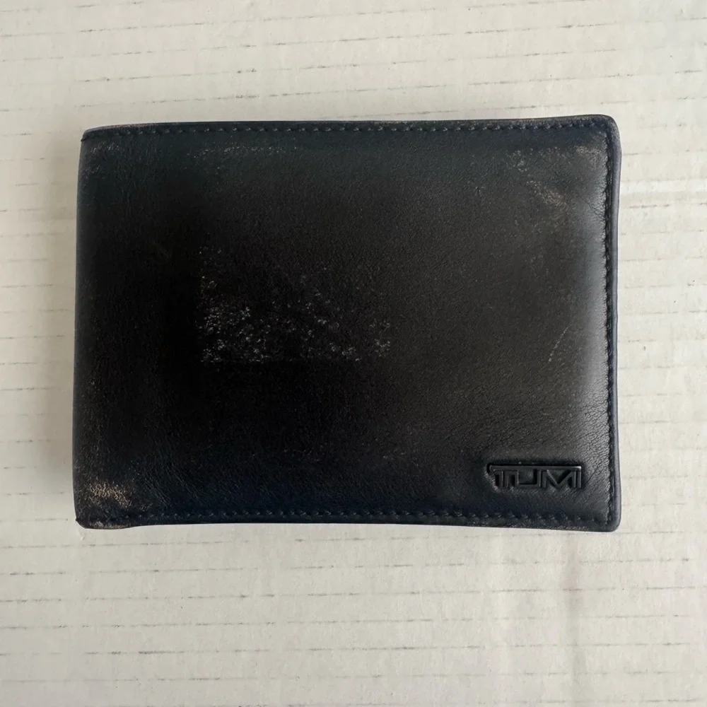 Tumi Classic Black Leather Wallet